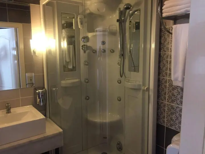 Эскишехир: SRF Hotel