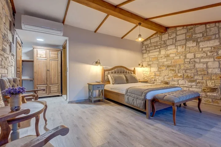 Фоча: Navalia Otel