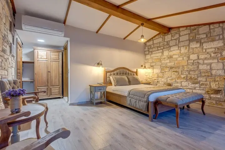 Фоча: Navalia Otel