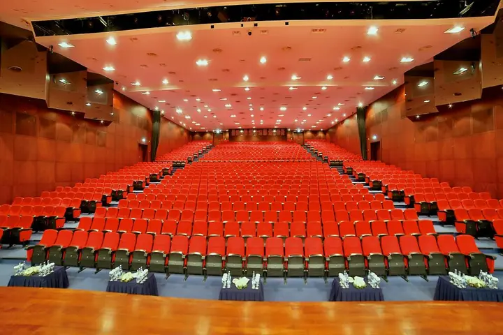 Стамбул: Grand Cevahir Hotel & Convention Center