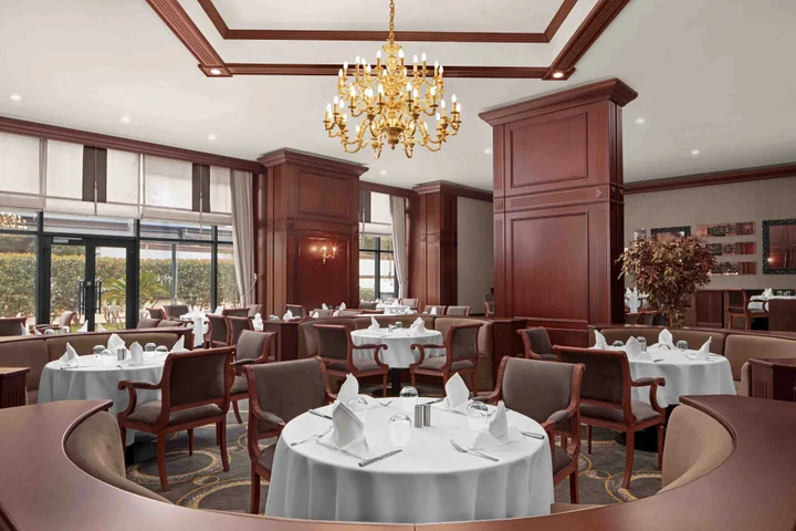 Стамбул: Grand Cevahir Hotel & Convention Center