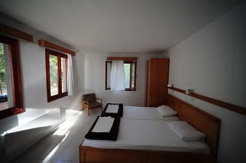 Бурхание: Altin Camp & Park Hotel