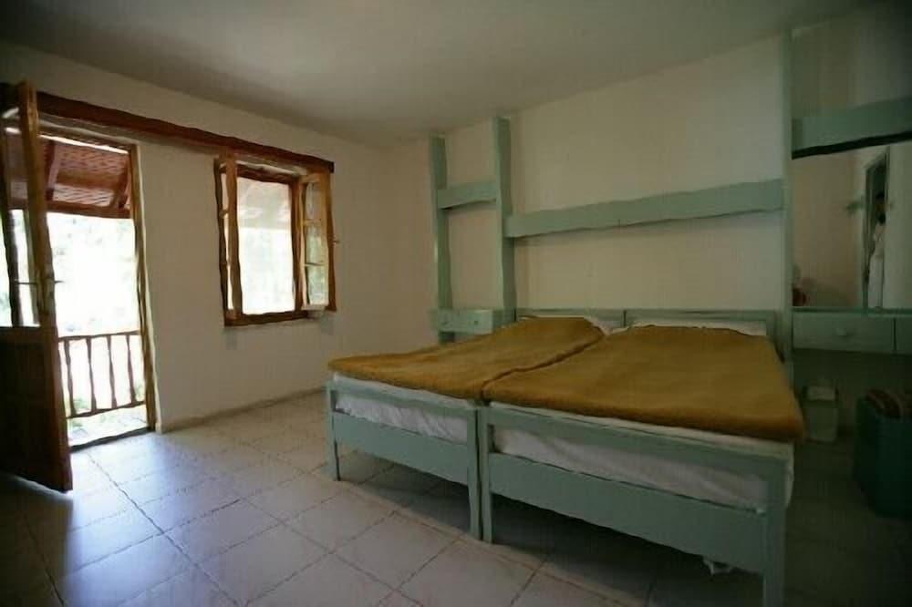 Бурхание: Altin Camp & Park Hotel