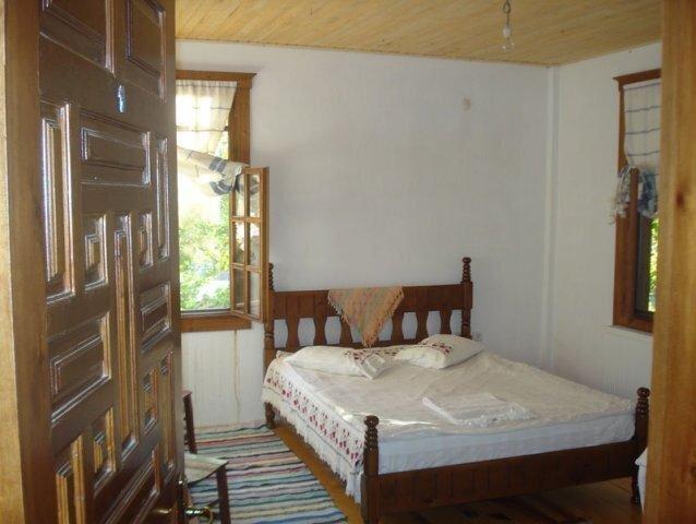 Салихли: Birgi Cinaralti Pension