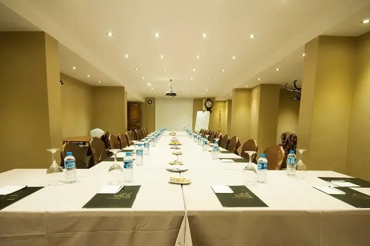 Адана: Kaya Premium Hotel