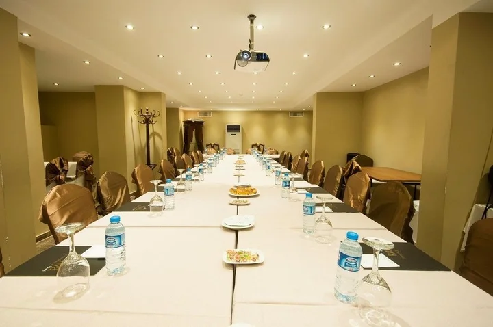 Адана: Kaya Premium Hotel