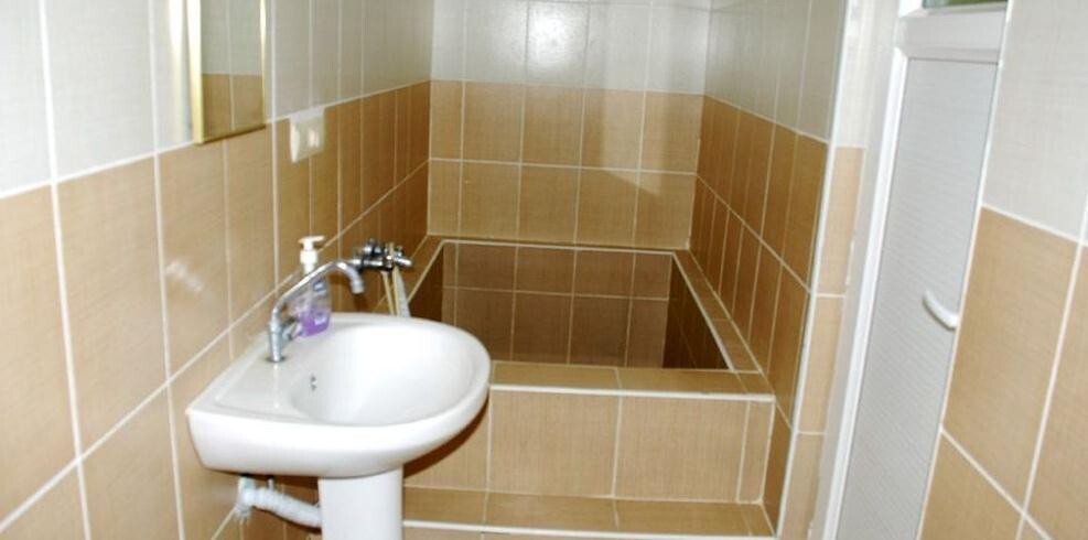 Карахаит: Inalti Thermal Hotel