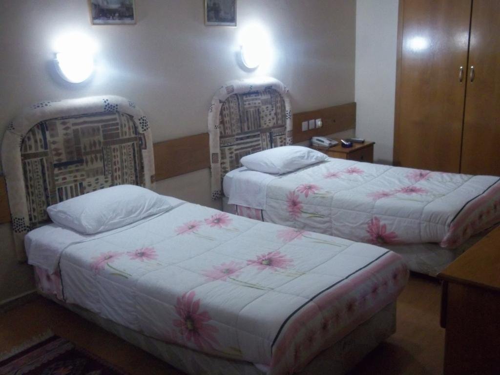 Карахаит: Mesut Hotel