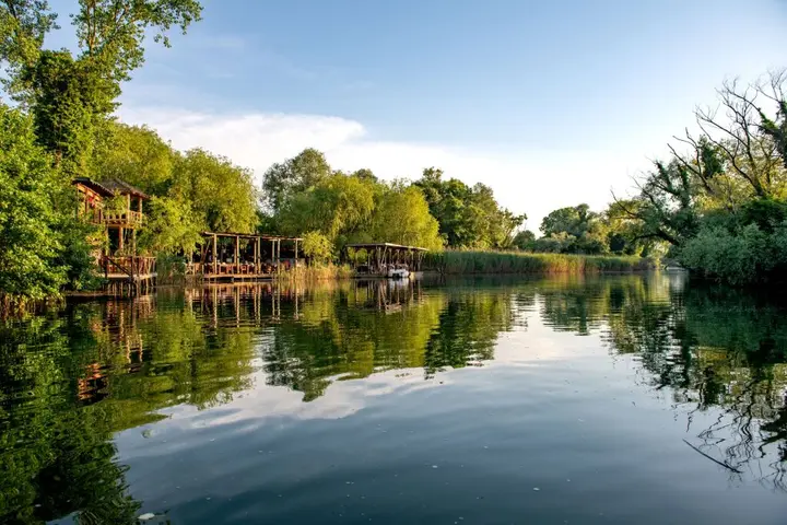 Сайл: Wineport Lodge Agva Riverside Hotel & Winery