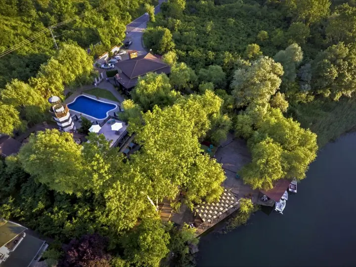 Сайл: Wineport Lodge Agva Riverside Hotel & Winery