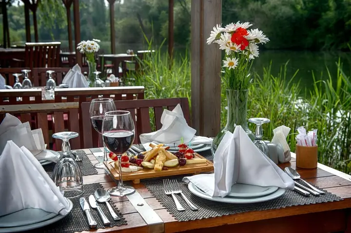 Сайл: Wineport Lodge Agva Riverside Hotel & Winery