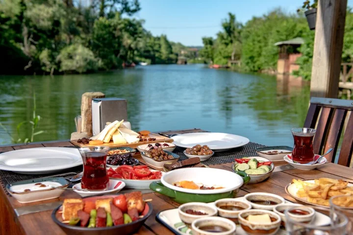 Сайл: Wineport Lodge Agva Riverside Hotel & Winery