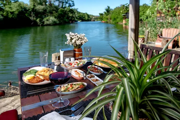 Сайл: Wineport Lodge Agva Riverside Hotel & Winery