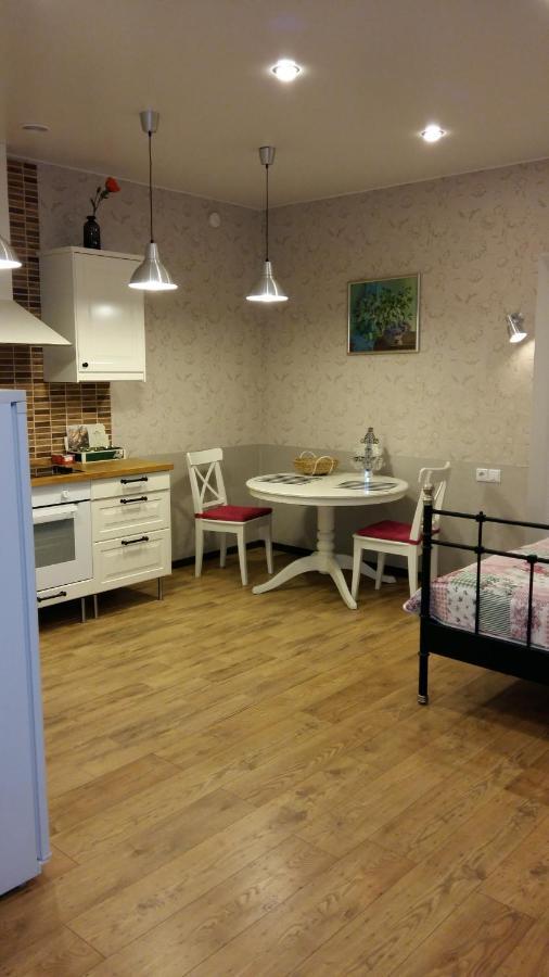 Луга: Apartment on Uritskogo 76
