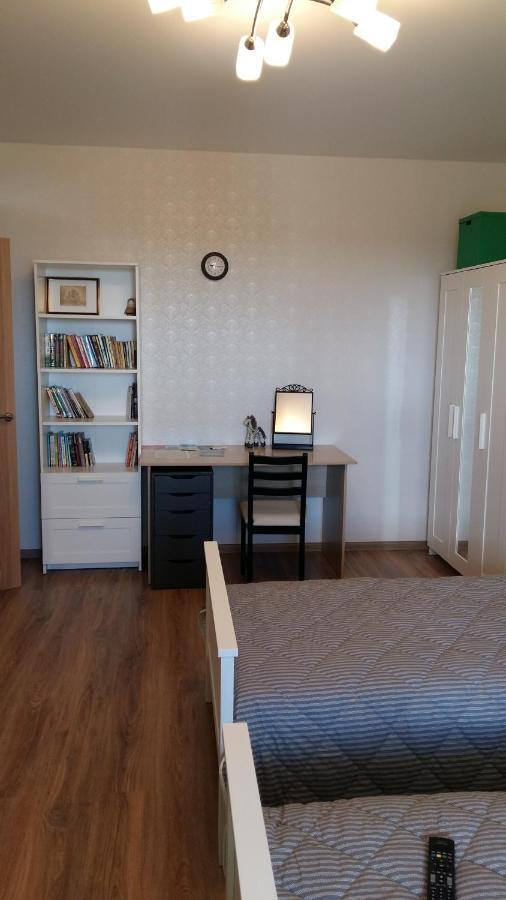 Луга: Apartment on Uritskogo 76