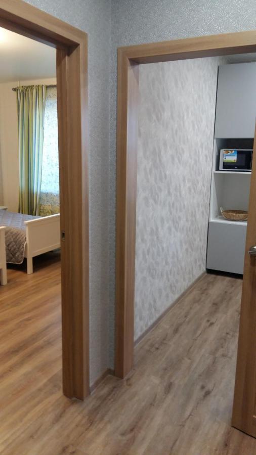 Луга: Apartment on Uritskogo 76