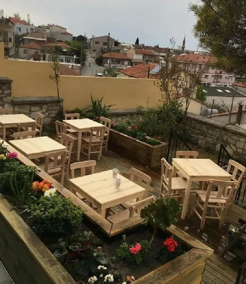 Урла: Sihirli Kitap Kahve Konuk Evi