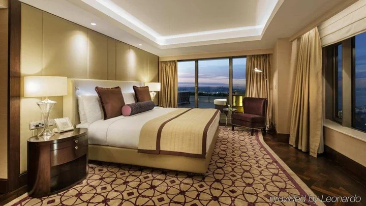 Стамбул: Conrad Istanbul Bosphorus