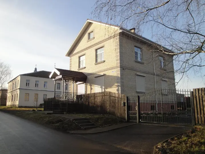Тихвин: Апартаменты  Чернышевская 39