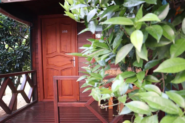 Чиралы: Plaj Hotel
