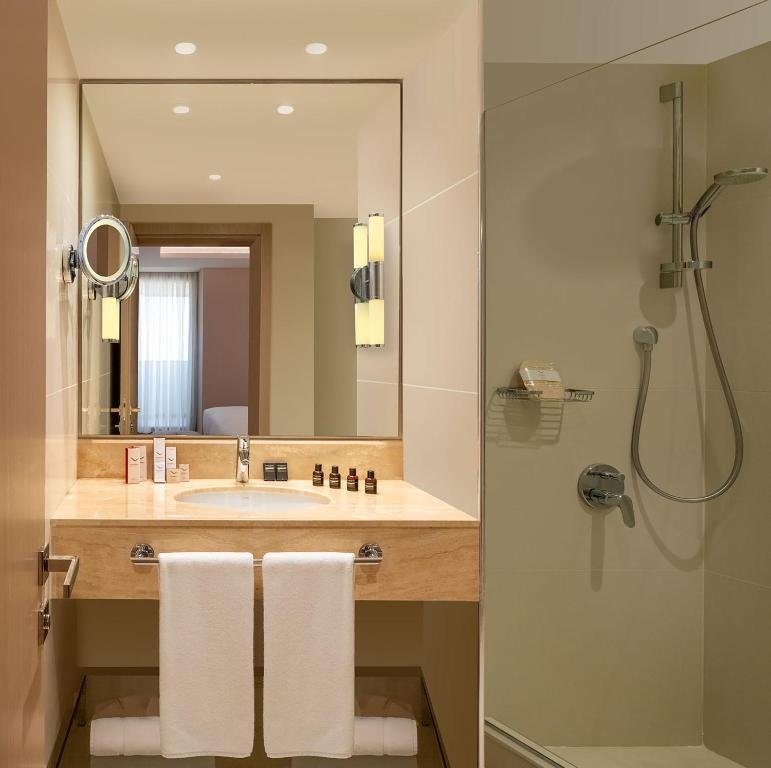 Стамбул: Mövenpick Hotel Istanbul Bosphorus