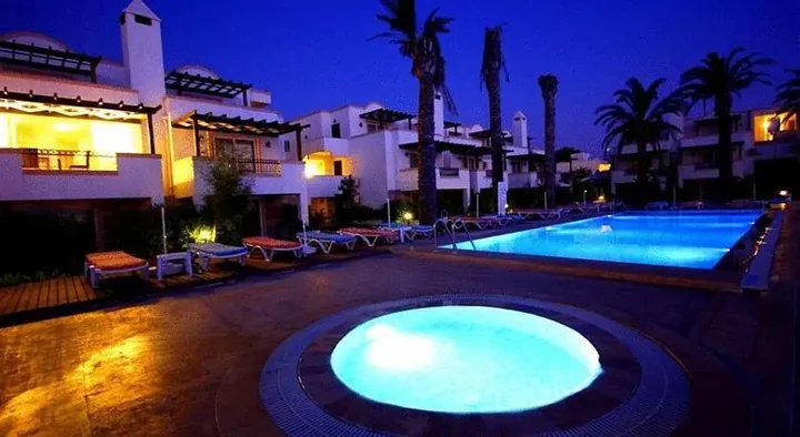 Тургутрейс: Sea And You Beach Resort