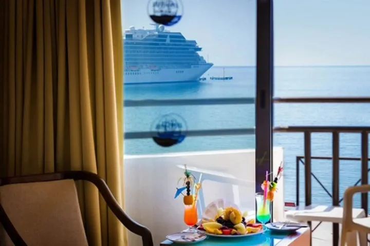 Кушадасы: Derici Hotel