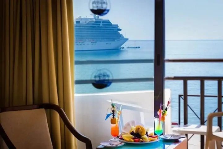 Кушадасы: Derici Hotel