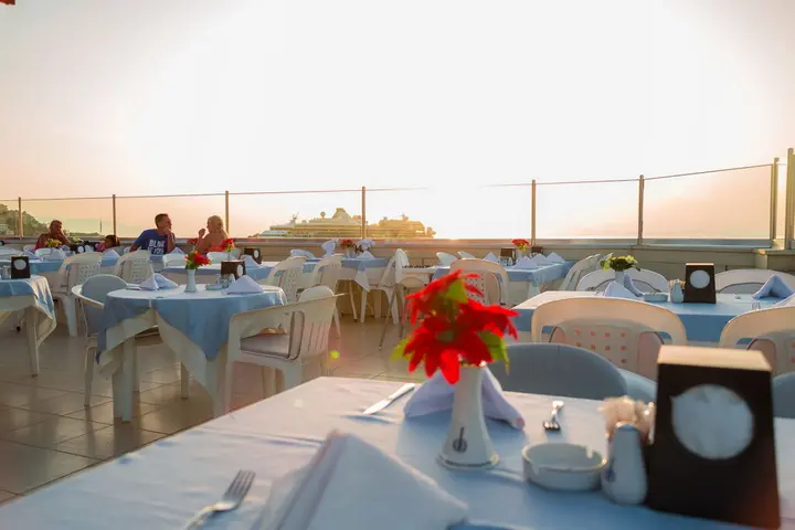 Кушадасы: Derici Hotel