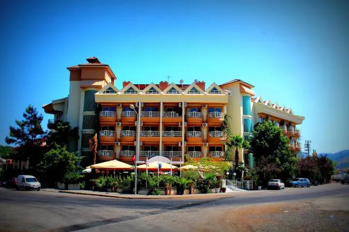 Мармарис: Grand Hotel Faros
