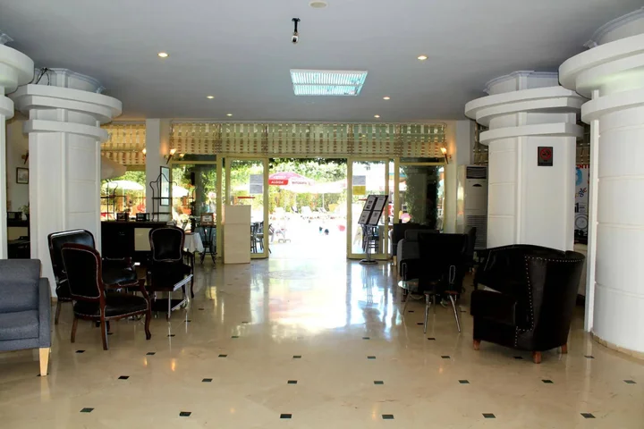 Мармарис: Grand Hotel Faros