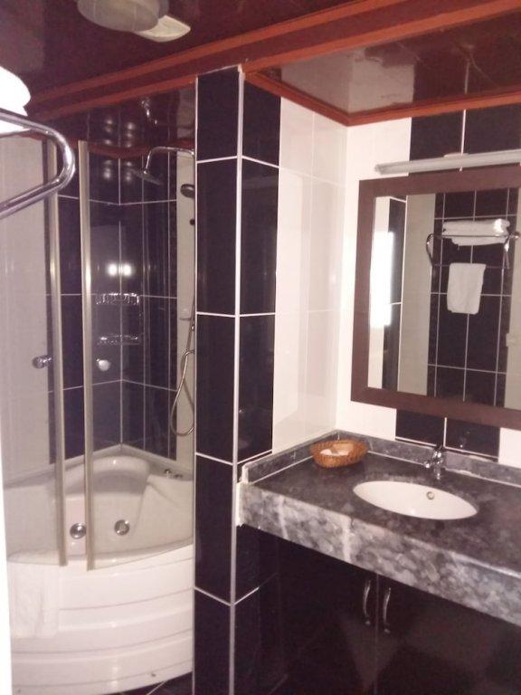Хопа: Cihan Hotel
