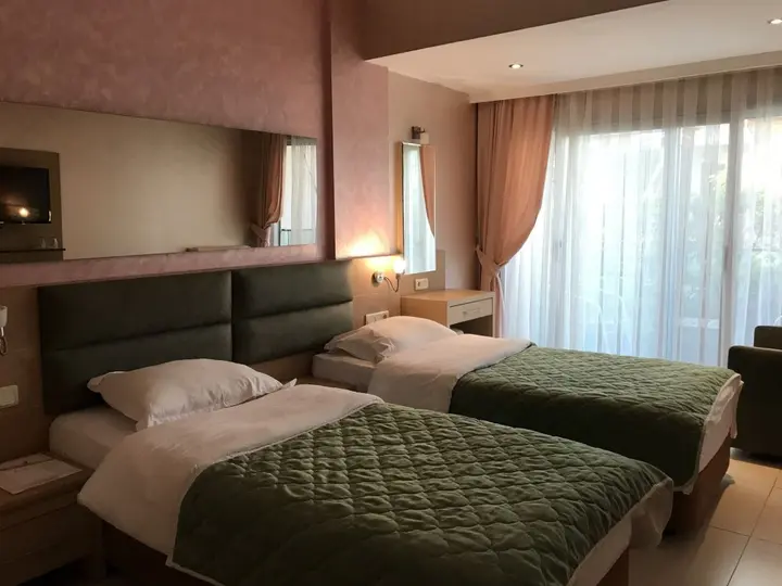 Тургутрейс: Marin-A Hotel