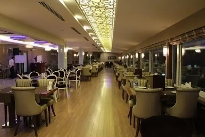 Сивас: Sivas Buyuk Hotel