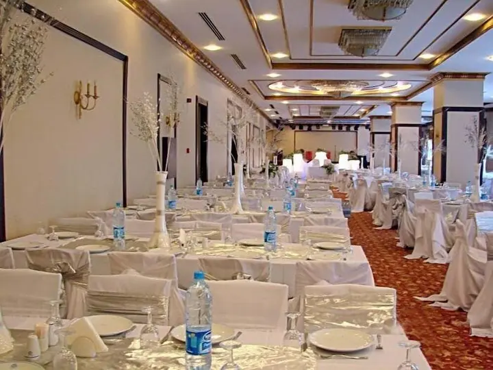 Сивас: Sivas Buyuk Hotel