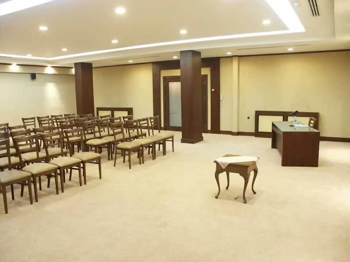Сивас: Sivas Buyuk Hotel