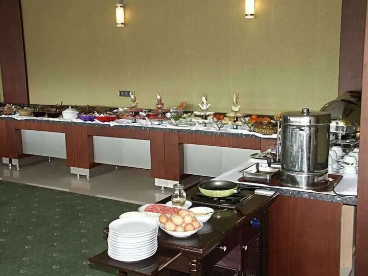 Сивас: Sivas Buyuk Hotel