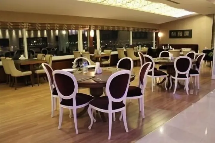 Сивас: Sivas Buyuk Hotel