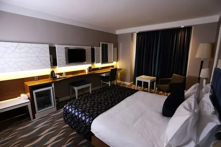 Сивас: Sivas Buyuk Hotel