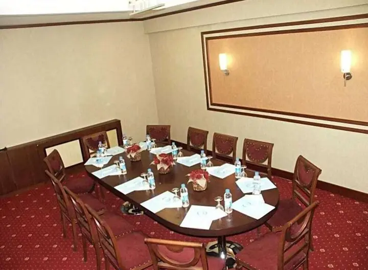 Сивас: Sivas Buyuk Hotel