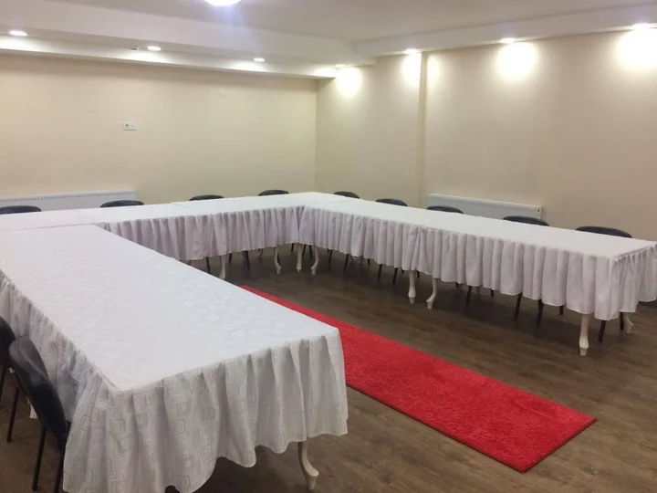 Дюздже: Otel Duzce