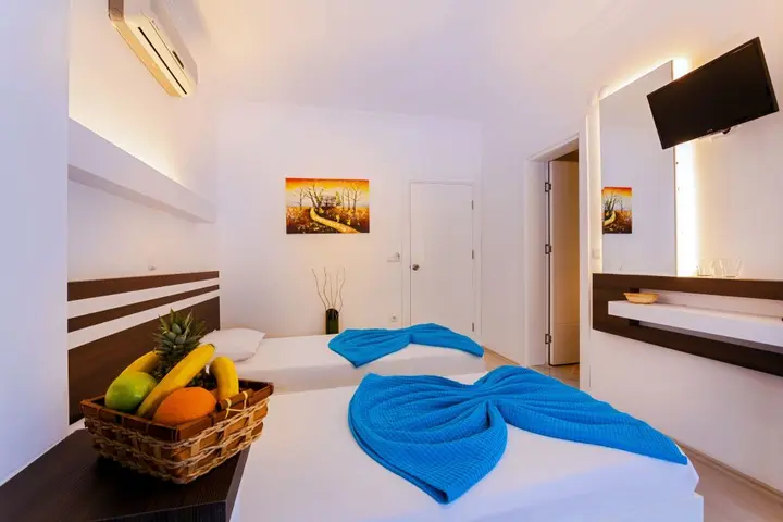 Каш: Hotel Puya