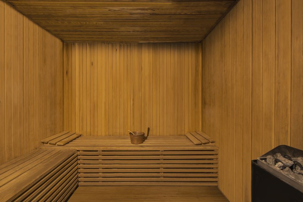 Голькой: Caja By Maxx Royal