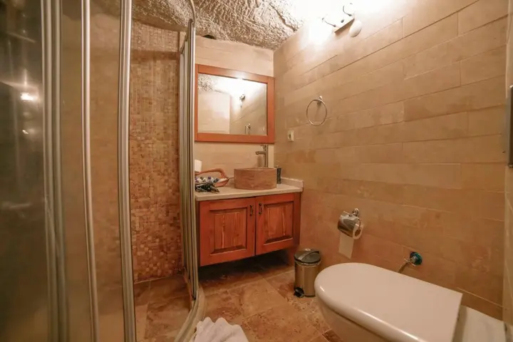Гёреме: Local Cave House Hotel