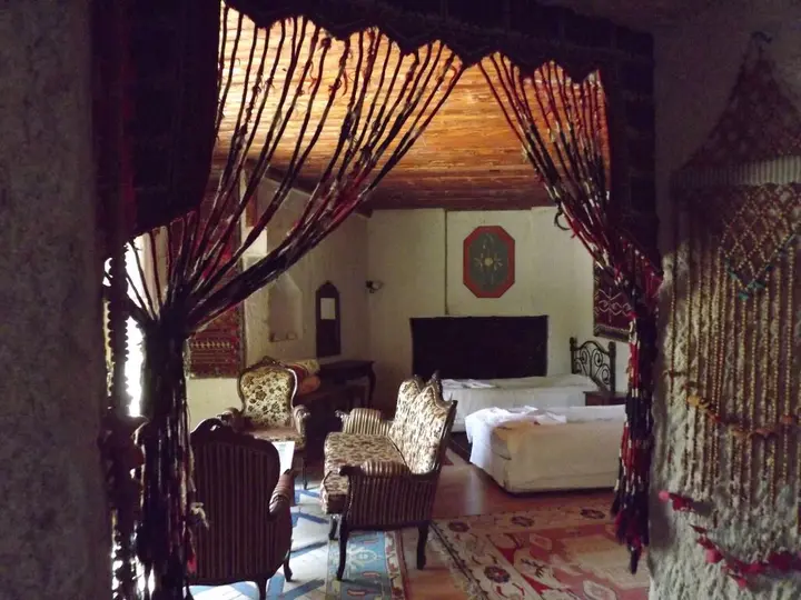 Гёреме: Local Cave House Hotel