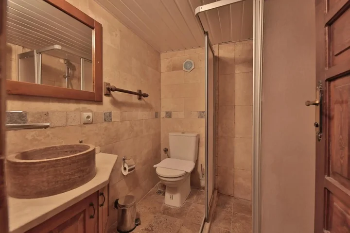 Гёреме: Local Cave House Hotel