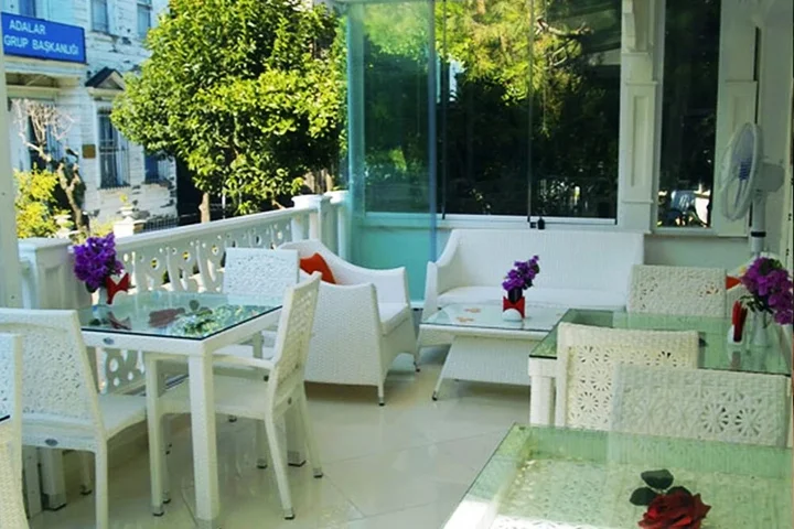 Бююкада: White Palace Otel