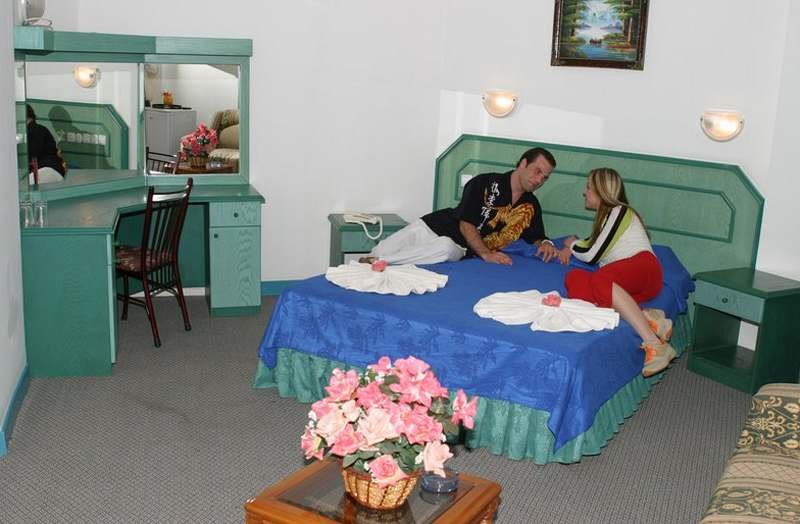 Кушадасы: Hotel Albora