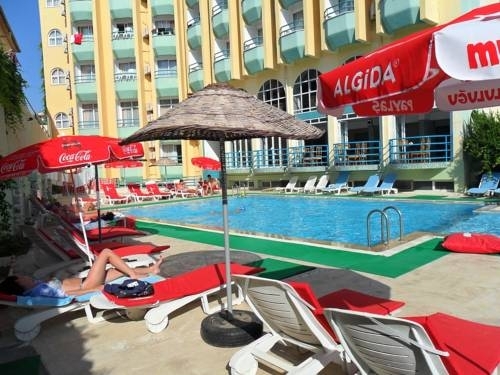 Кушадасы: Hotel Albora