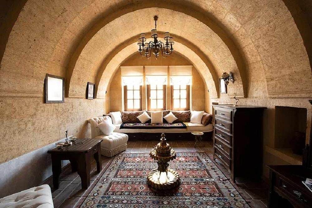 Ургуп: Hatti Cappadocia